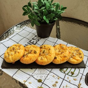 Как получить запечённые кето сырники без сладкой нотки