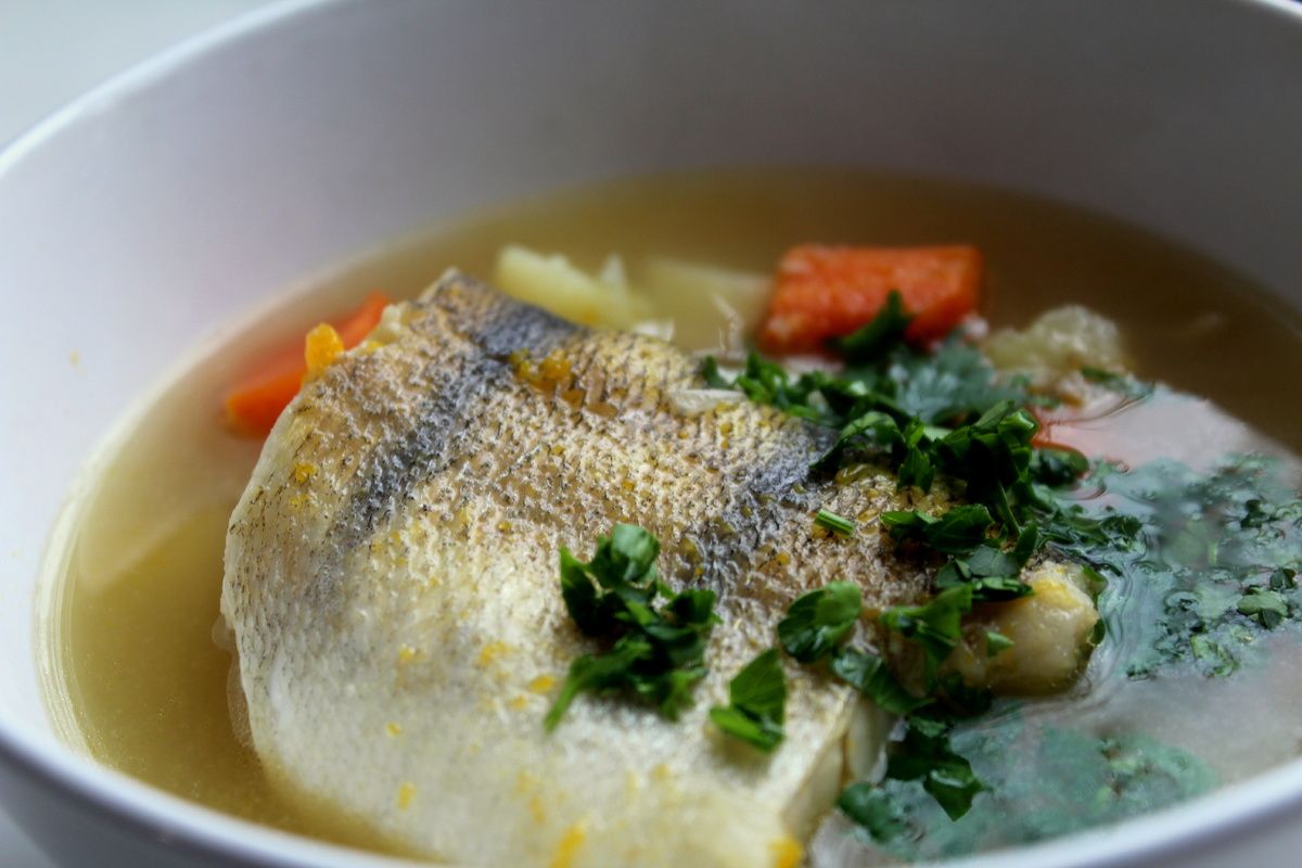 Необычный рыбный суп с тыквой, который согреет в холодные дни