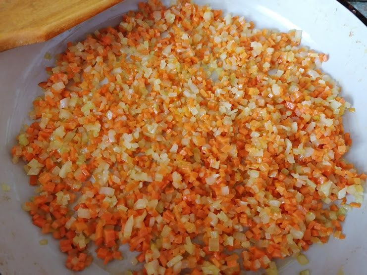 Секрет идеального софрито: как сделать ваши блюда восхитительными