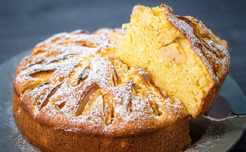 Творожная шарлотка с яблоками: удивительный десерт для всех гурманов