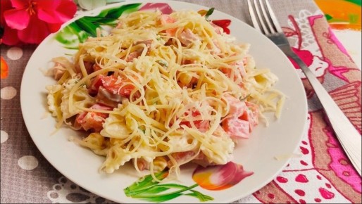 Салат с макаронами за 15 минут: просто, быстро и вкусно