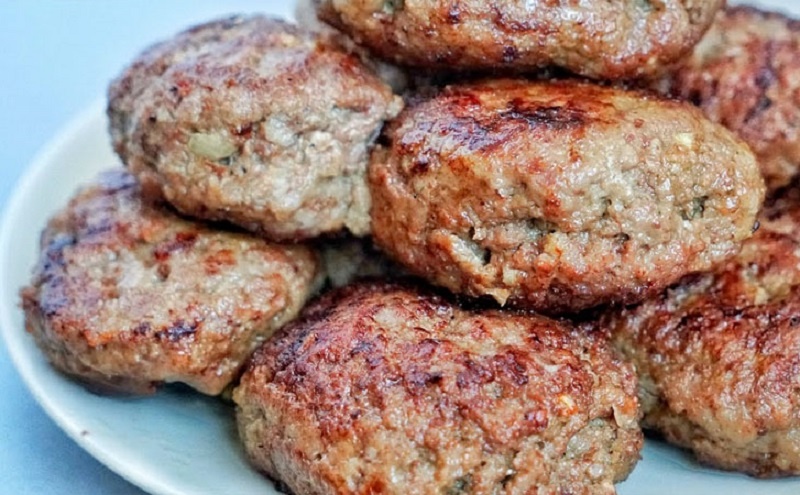 Вкусные котлеты из фарша: как приготовить настоящий домашний деликатес
