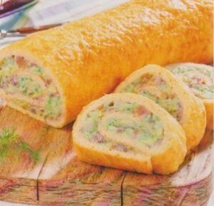 Как приготовить аппетитный рулет из теста с рыбой и овощами