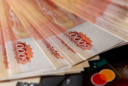 Как не потерять финансовый баланс после новогодних праздников