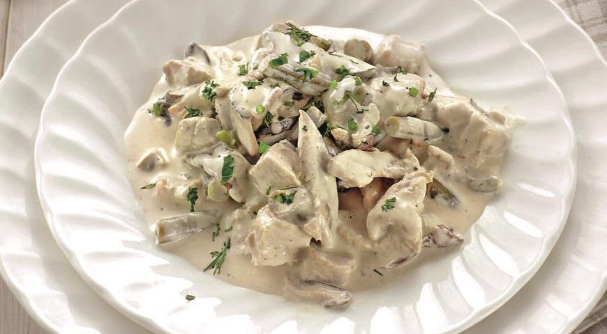 Индейка в фрикасе: как приготовить изысканное рагу на вашей кухне