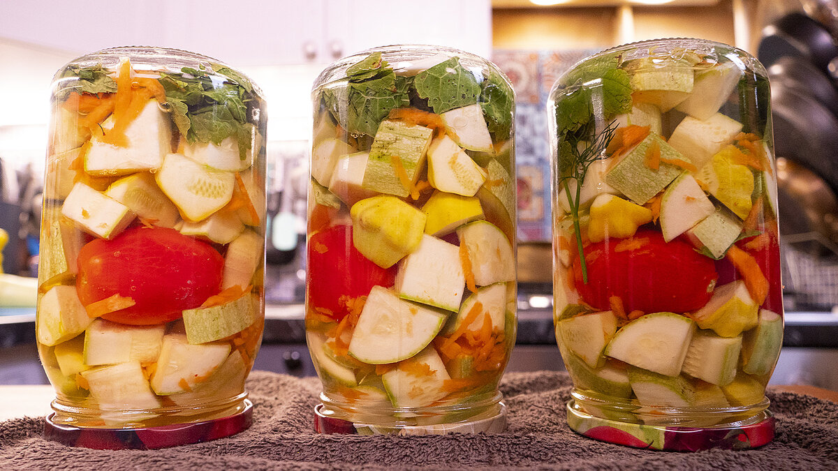 Как заготовить удивительные маринованные кабачки на весь год