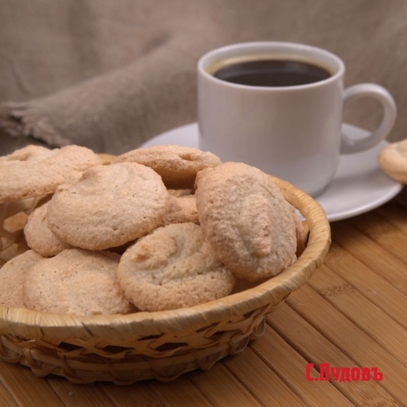 Нежное миндальное печенье: рецептура с тремя ингредиентами