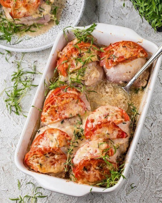 Кулинарный шедевр: куриные рулетики с грибами и сыром