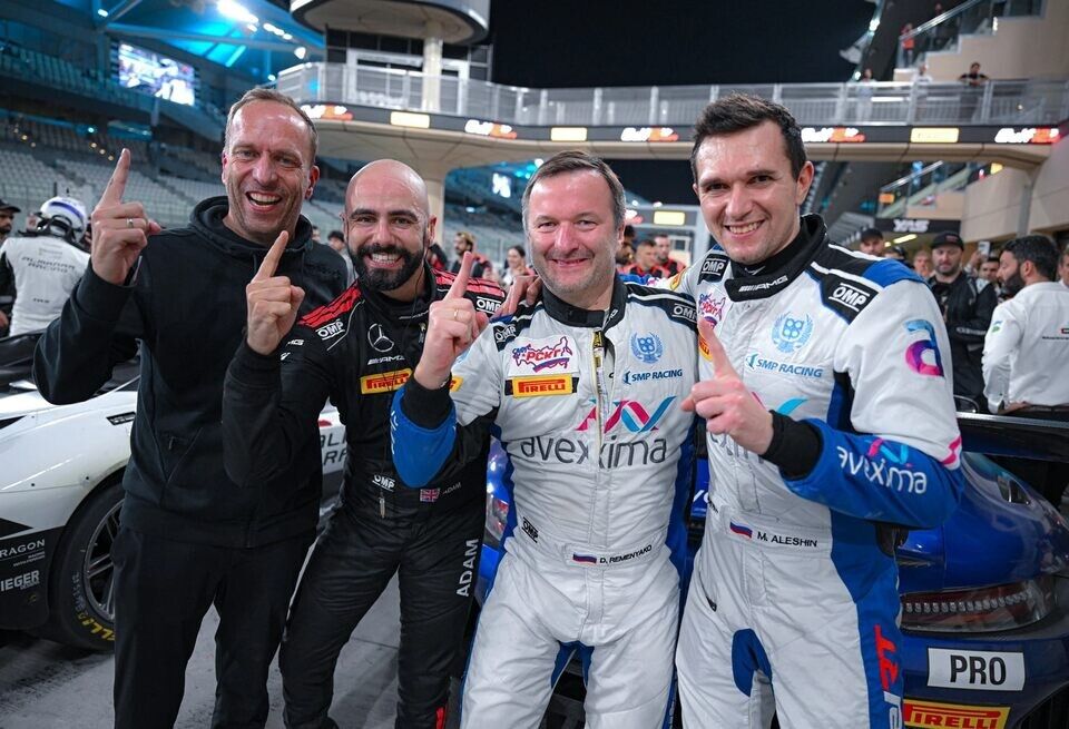 Российские гонщики взяли верх на «12 часах Залива» в Абу-Даби