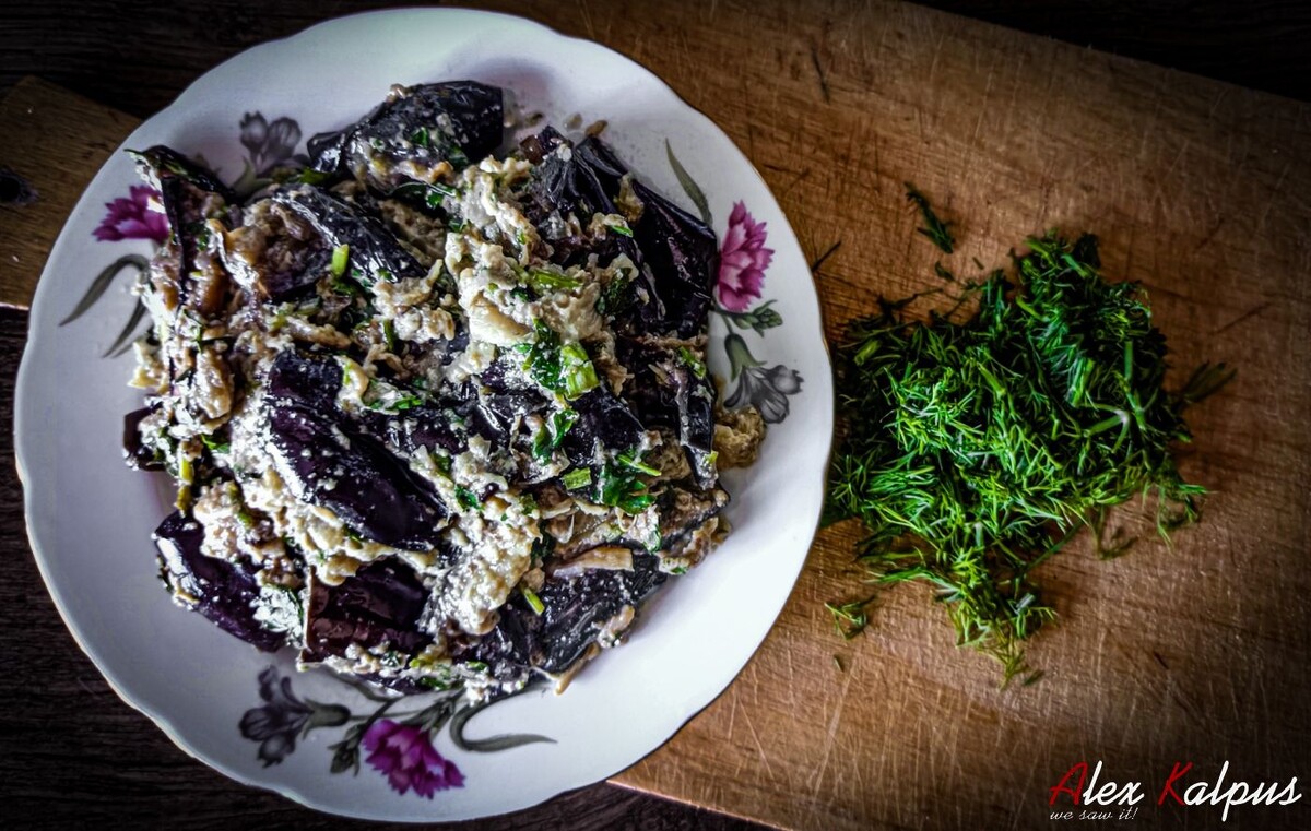 Грузинский баклажанный деликатес: простой и вкусный рецепт