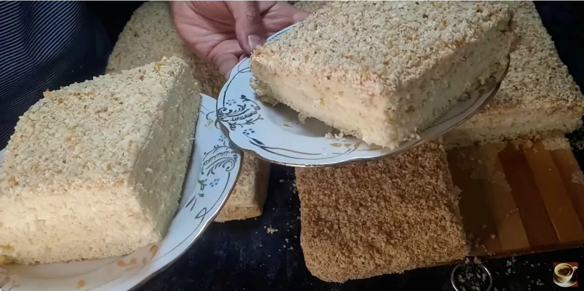 Легкий и нежный десерт: два уникальных рецепта торта «Молочная девочка» без масла