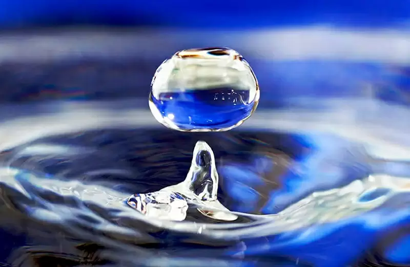 Уникальное состояние воды: замороженное и жидкое одновременно