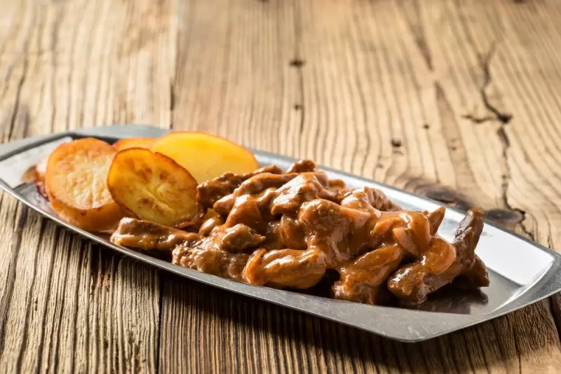 Удивительное сочетание: свинина с мёдом и имбирём для 23 февраля