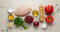 Легкий и сытный: Как быстро приготовить салат с фасолью и курицей