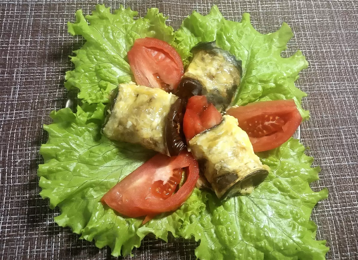 Мини-рулеты из баклажанов: новый взгляд на любимое блюдо