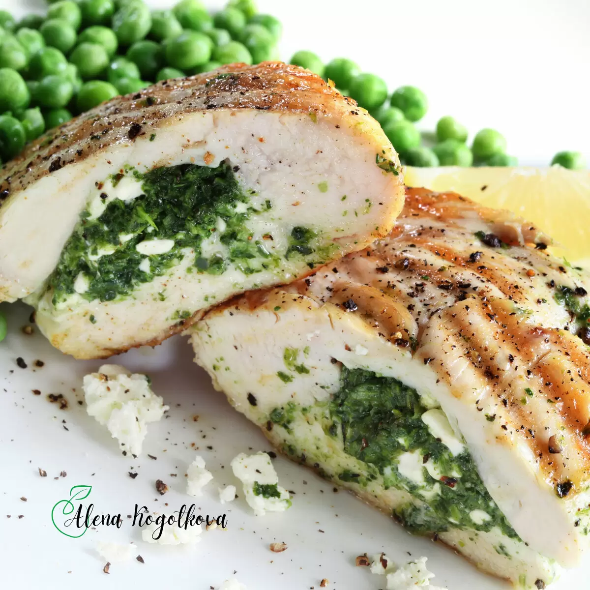 Куриные грудки с творогом и шпинатом