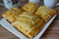 Слойки с грибами и сыром: вкусное угощение за считанные минуты