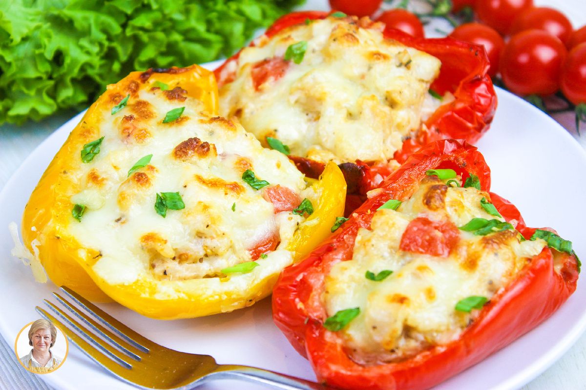 Сочные фаршированные перцы с курицей и сыром